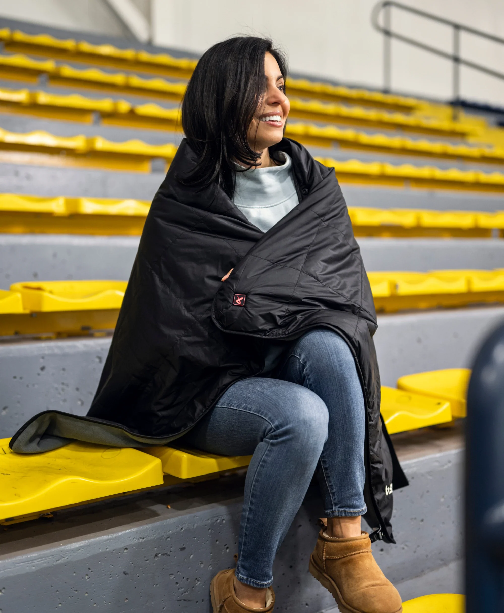 ororo x BAUER REDLINE Unisex 5-Zone Heated Blanket - Image 6