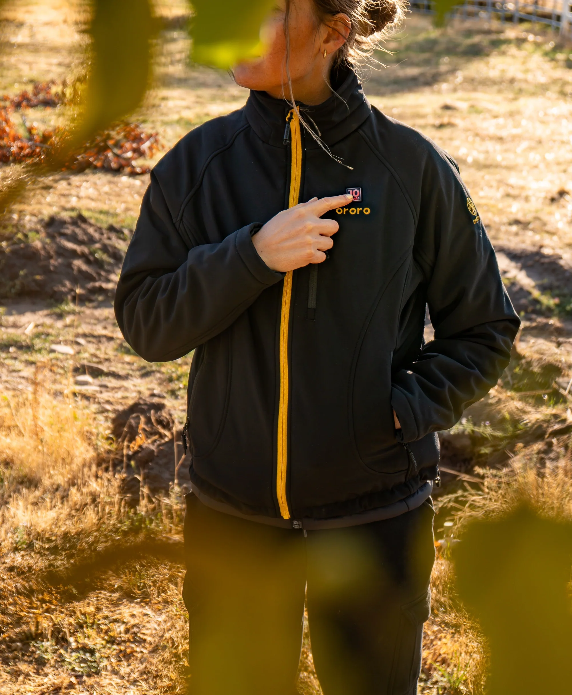 Women's 4-Zone Classic Heated Jacket (10-Year Anniversary Limited Edition) - Black & Gold - Image 4